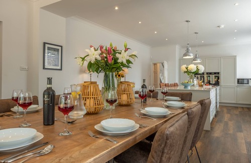 Driffield Casa | Manor House, Beeford, Yorkshire Coast