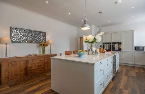 Driffield Casa | Manor House, Beeford, Yorkshire Coast