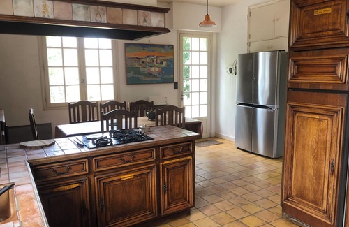 Saint-Avertin Casa | Manor house in town center, large quiet areas, for 14 to 18 people