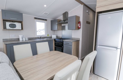 Maryport Cabaña | MANOR HOUSE PLATINUM 3 BEDROOM (16E), family friendly in Aspatria
