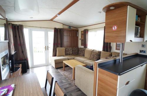 Hunstanton Casa | Manor Park Hunstanton pets go free Linen Included