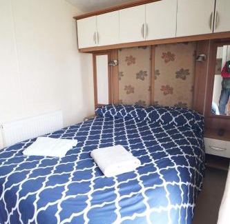 Hunstanton Casa | Manor Park Hunstanton pets go free Linen Included