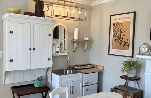 Bridgton Casa | Manor Suite,cozy newly renovated,downtown & beach