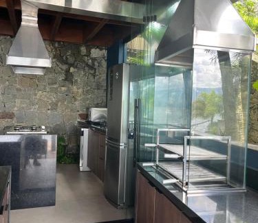 Vila Velha Casa | MANSÃO EM PRAIA PRIVATIVA EM Angra