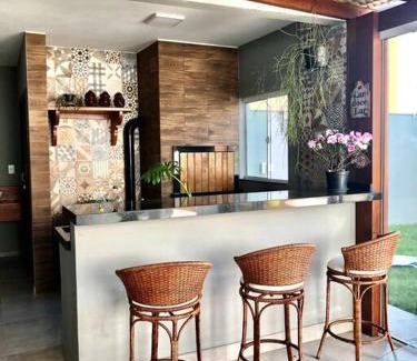 Pinheira Casa | Mansão quadra da praia - Praia de Baixo - Pinheira