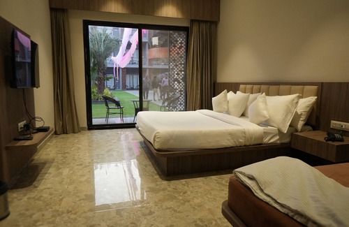 Ujjain Complejo | Mansa Club And Resort
