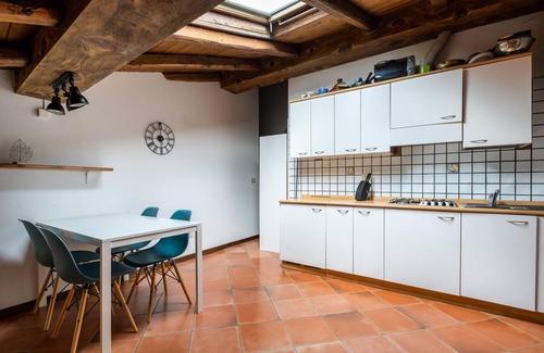 Historic Center Apartamento | Mansardina Nosadella 9 by Wonderful Italy