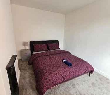 Pleasley Apartamento | Mansfield 30 x DM for Weekly or Monthly Deals x Sleeps 10, Free Parking x Wifi