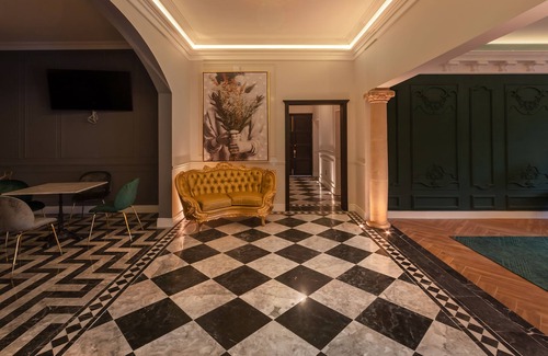 León Hotel | Mansión E. Borbón