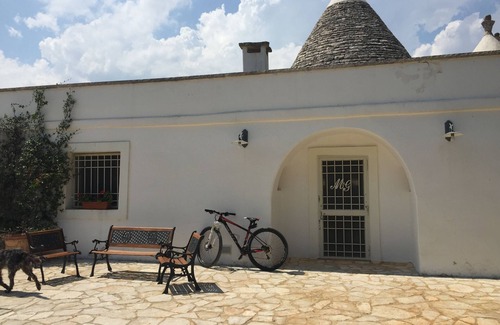 Ceglie Messapica Casa | Masseria entre los olivos y los caballos murgesi