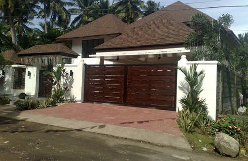Nabua Casa | Mansión en Nabua, Bicol para la relajación y la familia con estacionamiento y desayuno