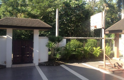 Nabua Casa | Mansión en Nabua, Bicol para la relajación y la familia con estacionamiento y desayuno