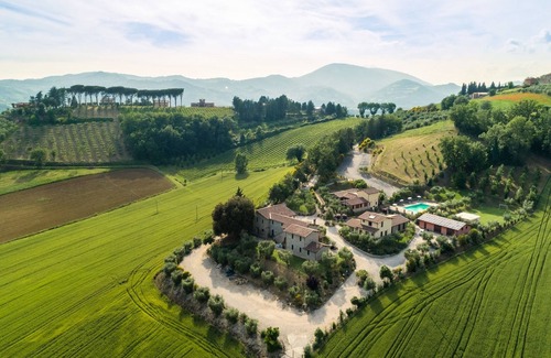 Ramazzano Villa | Mansión en Perugia con piscina y colinas
