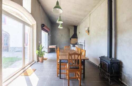San Martin Sarroca Casa | Mansion in St Martí with Vineyards & Garden