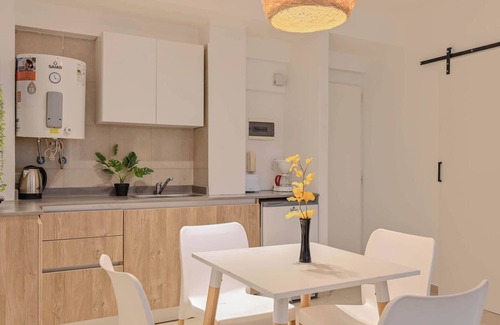 Balvanera Apartamento | Fliphaus + Mansion Mitre 'D' - 4 pax Gym & Jacuzzi