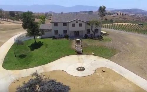 Hemet Casa | Mansion on the Hill let 4 Rooms, 5th cost extra