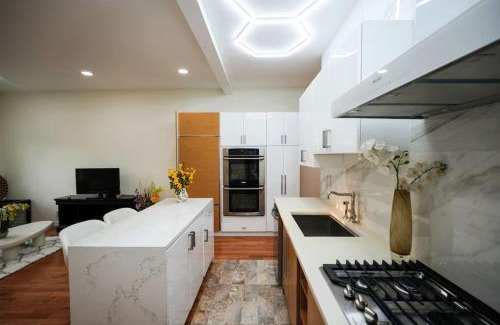 West New York Casa | Mansion Retreat 15 min to NYC w Balcony views