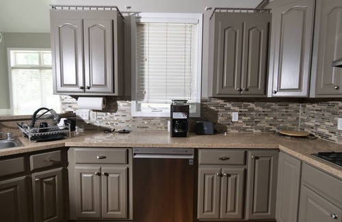 Simpsonville Casa | Mansion with pool, theater, and jacuzzi!