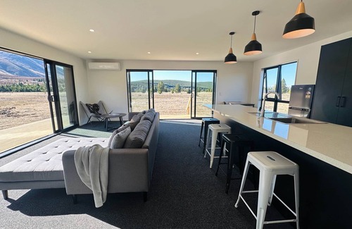 Ben Ohau Casa | Manuka Vista | under the stars getaway