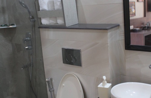 Sidhpur Hotel | Manuni Inn - Riverside Hotel
