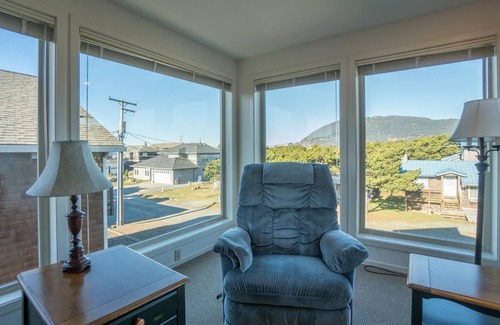 Manzanita Casa | Manzanita Vacation Rental