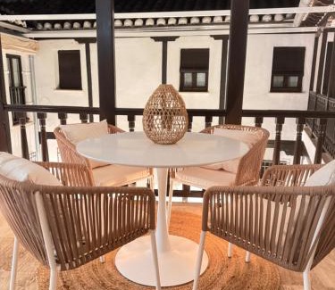 Almagro Casa | MANZANO PALACE. Apartamentos con Terraza