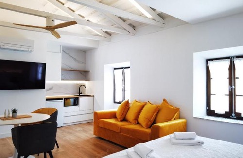 Almagro Casa | MANZANO PALACE. Habitaciones y Suites 30 m2 en la Plaza Mayor