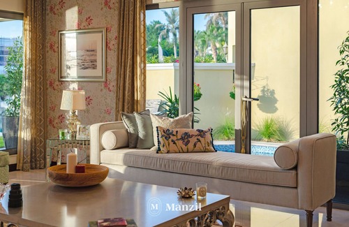Palm Jumeirah Villa | Manzil -Exquisite 5BR Villa in Palm w Beach Access