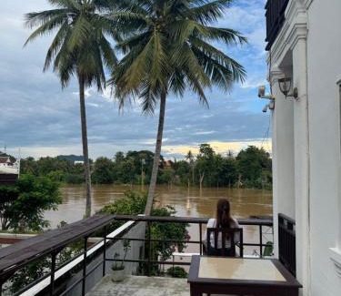 Luang Prabang Hotel | Maophasok river side hotel