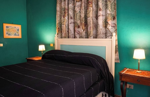 Zona LVIII Prima Porta Cama Y Desayuno | Map room in Domus Anson Silj is perfect for a wonderful stay.