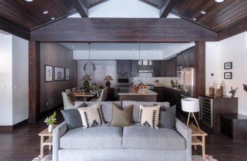 Truckee Casa | Maple by AvantStay Modern Mountain Home w Cozy Fire Pit 15 Mins frm Northstar