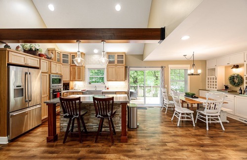 Maple City Casa | Maple City Farm | Pet Friendly