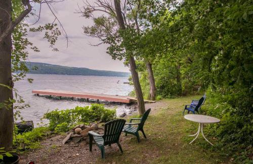 Hammondsport Casa | Maple Hide A Way