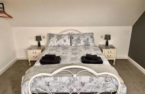 Barnstaple Casa | Maple House a spacious 2 Bedroom House