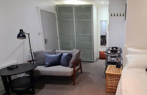 Addiscombe Apartamento | Maple House - Spacious 1-Bed Apartment with breakfast in London