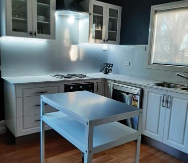 Butlers Falls Casa | Maple Leaf Cottage