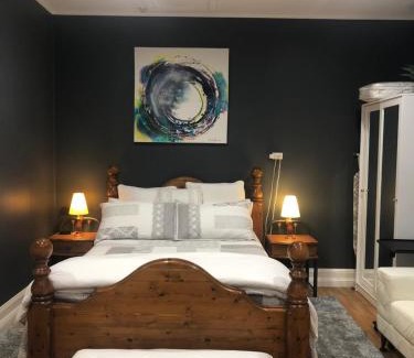 Butlers Falls Casa | Maple Leaf Cottage