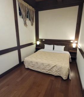 Ren'ai Casa | Maple Leave Holiday Villa