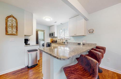 Charleston Casa | Maple Leaves - 30 Day Rental