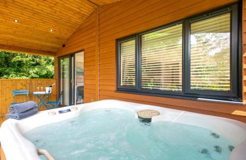Hayle Casa | Maple Lodge