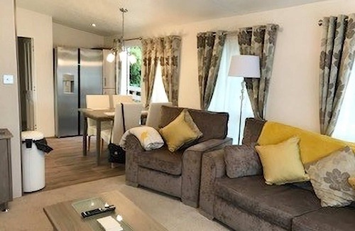 Morpeth Cabaña | Maple Lodge: un albergue con capacidad para 6 personas en 2 habitaciones