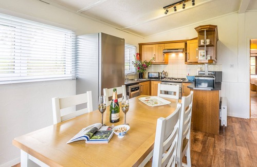 Otterham Apartamento | Maple Lodge-Lodge-Baño Privado
