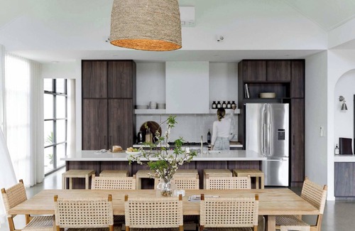 Berry Casa | Maple on Edward, Berry - by Linnaeus Collection