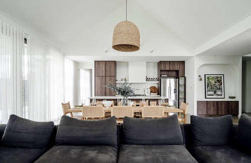 Berry Casa | Maple on Edward, Berry - by Linnaeus Collection