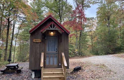 Clarkesville Cabina | Maple Tiny Home at Bleu Canoe Campground