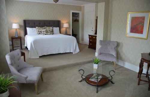 Saugatuck Cama Y Desayuno | Maplewood Hotel