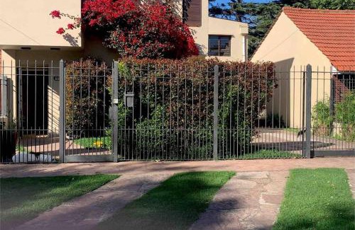 Barrio Constitución Casa | Mar y Asados - Chalet hasta 19 huéspedes con dos Parrillas
