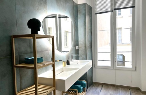 3rd Arrondissement Apartamento | MARAIS Appartement 2 Chambres 2 Salles de bain - SPA JACUZZI !