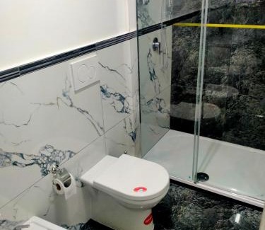 Ocna Sugatag Casa | Maramureș plai cu flori