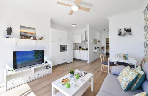 Arguineguin Apartamento | Maranuelas Beachfront 305 FP by VillaGranCanaria